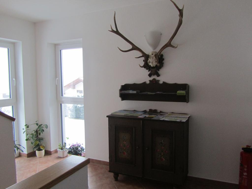 Haus Landl Apartment Haus im Ennstal Ruang foto